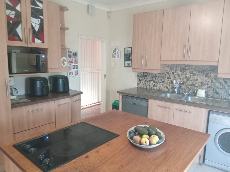 3 Bedroom Property for Sale in Parkdene Gauteng