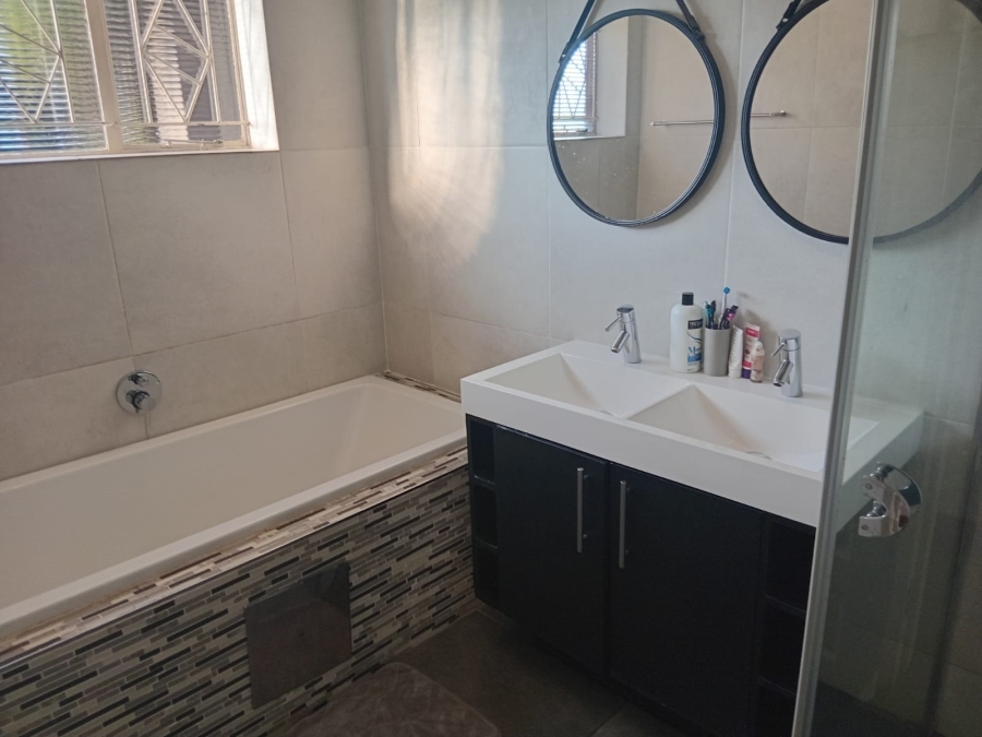 3 Bedroom Property for Sale in Parkdene Gauteng