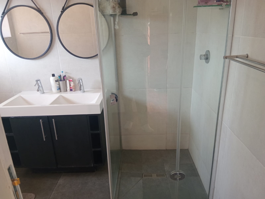 3 Bedroom Property for Sale in Parkdene Gauteng