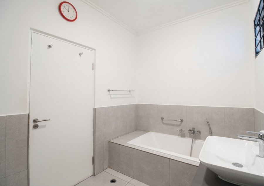 2 Bedroom Property for Sale in Rivonia Gauteng