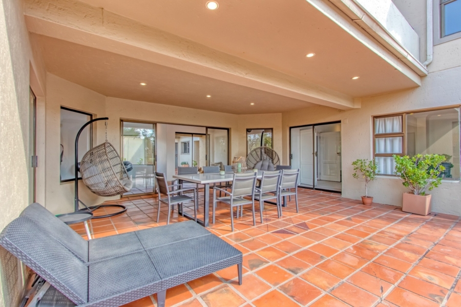 To Let 5 Bedroom Property for Rent in Dainfern Golf Estate Gauteng