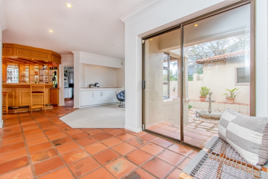 To Let 5 Bedroom Property for Rent in Dainfern Golf Estate Gauteng