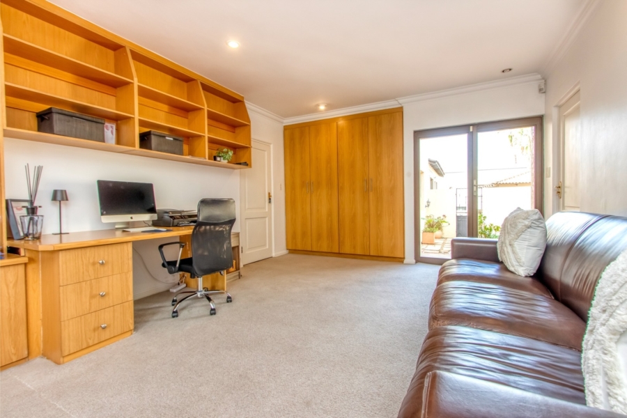To Let 5 Bedroom Property for Rent in Dainfern Golf Estate Gauteng