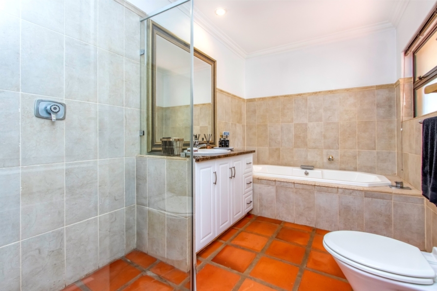 To Let 5 Bedroom Property for Rent in Dainfern Golf Estate Gauteng