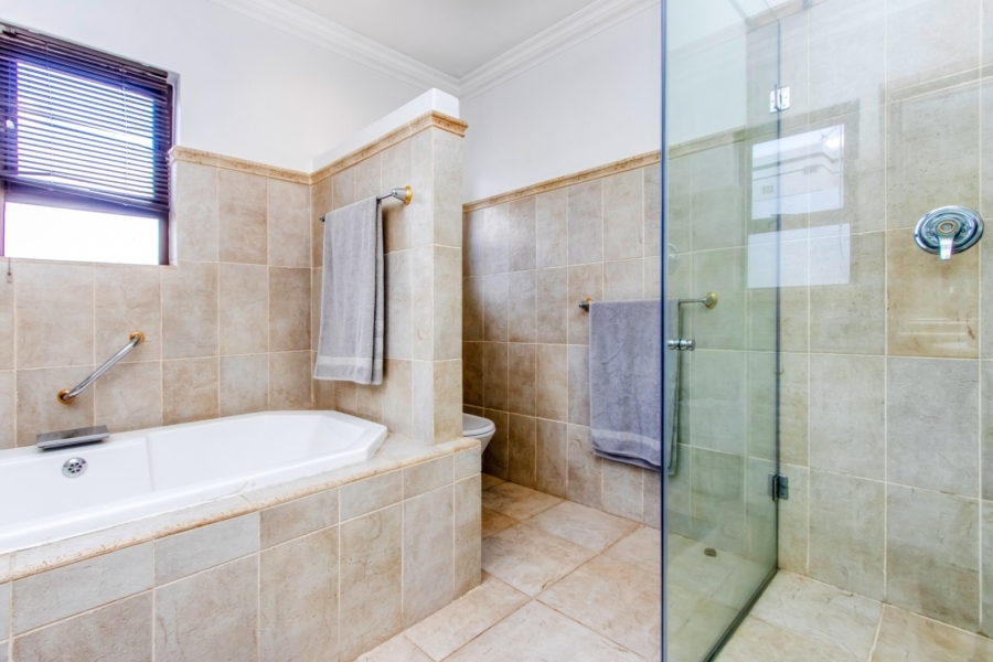 To Let 5 Bedroom Property for Rent in Dainfern Golf Estate Gauteng