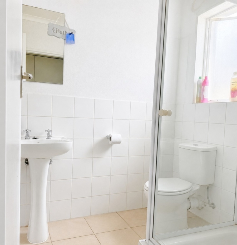 1 Bedroom Property for Sale in Ferndale Gauteng
