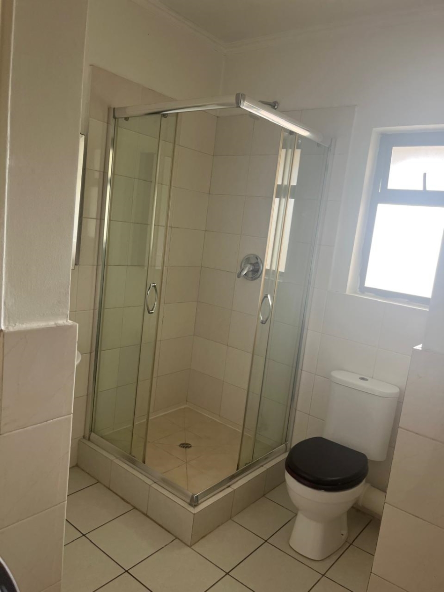 1 Bedroom Property for Sale in Noordwyk Gauteng