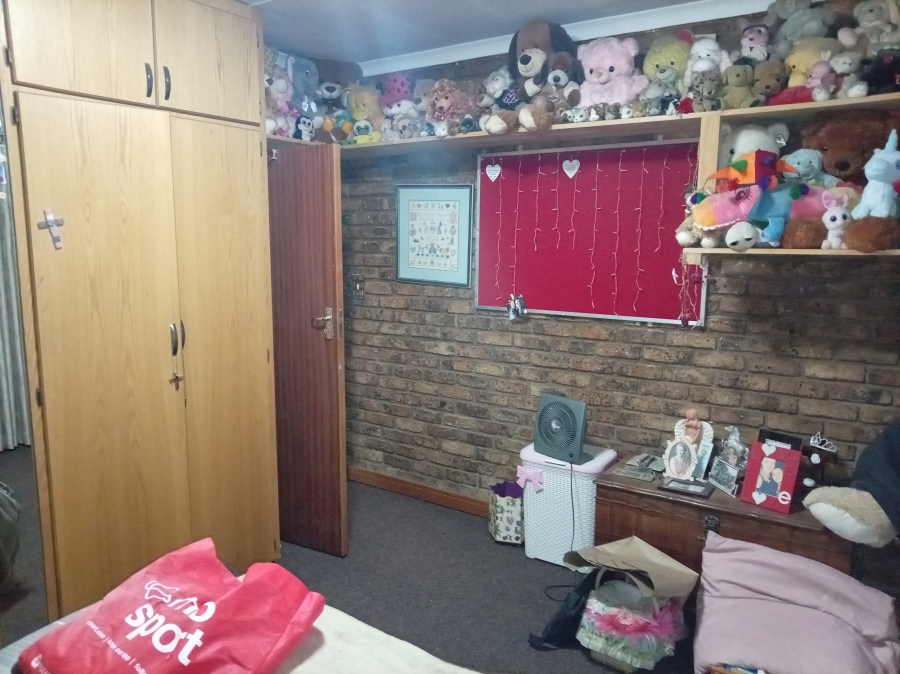 4 Bedroom Property for Sale in Vanderbijlpark SE 2 Gauteng