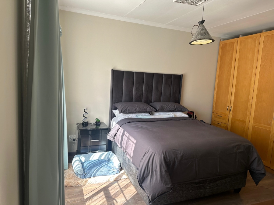 3 Bedroom Property for Sale in Edenvale Central Gauteng