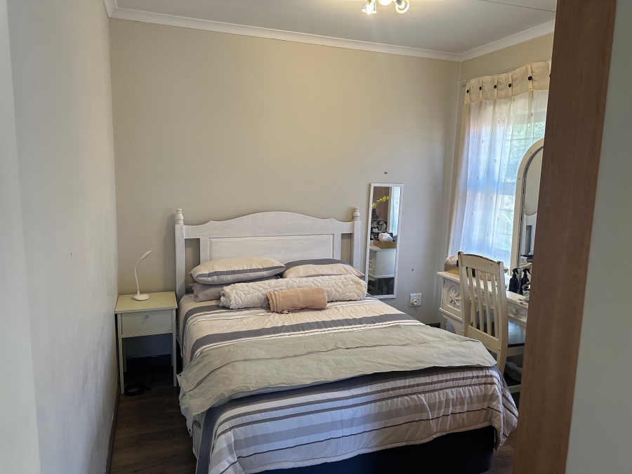 3 Bedroom Property for Sale in Edenvale Central Gauteng