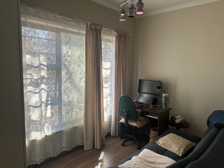 3 Bedroom Property for Sale in Edenvale Central Gauteng