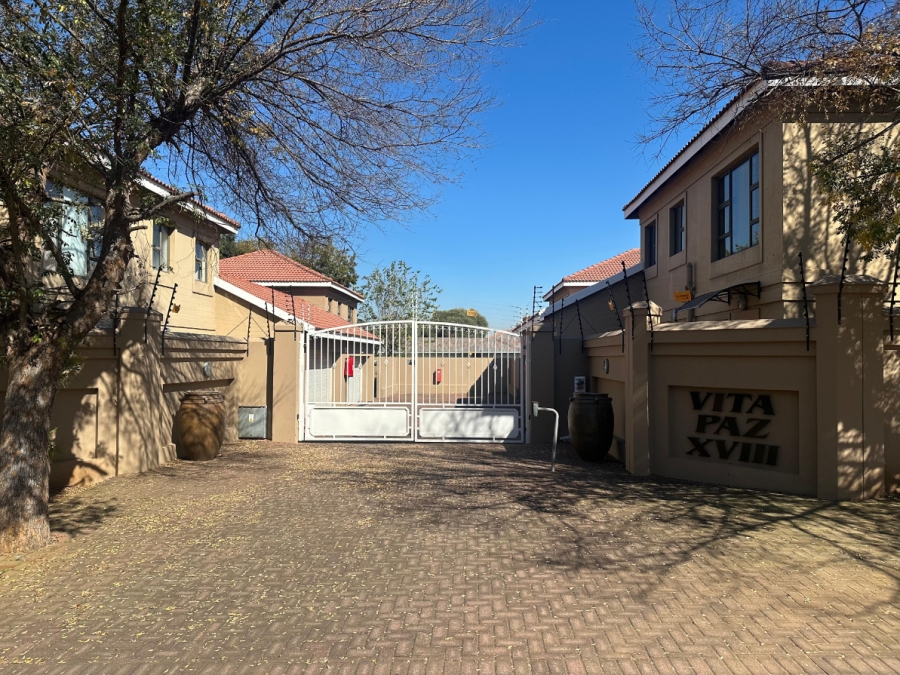 3 Bedroom Property for Sale in Edenvale Central Gauteng