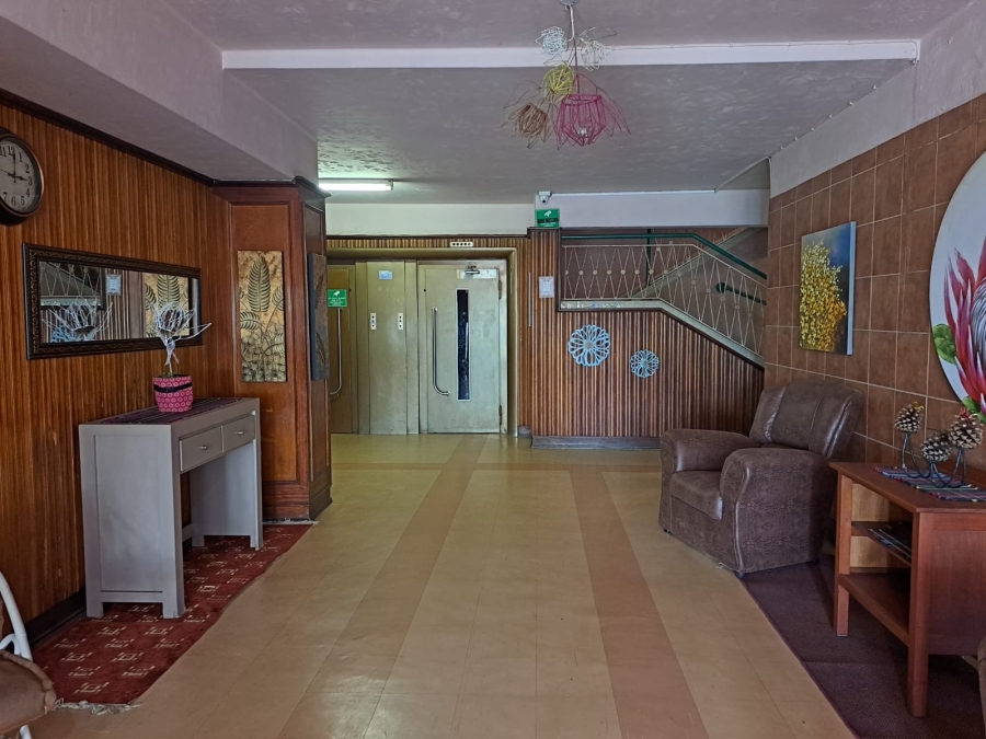 2 Bedroom Property for Sale in Yeoville Gauteng