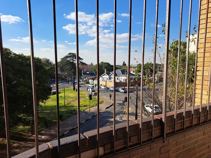 2 Bedroom Property for Sale in Yeoville Gauteng
