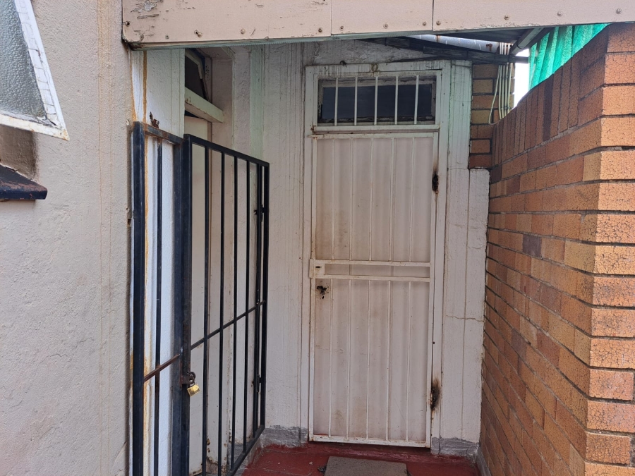 2 Bedroom Property for Sale in Yeoville Gauteng