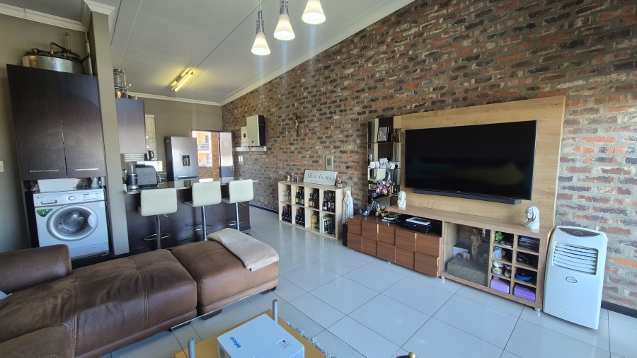 To Let 2 Bedroom Property for Rent in Solheim Gauteng