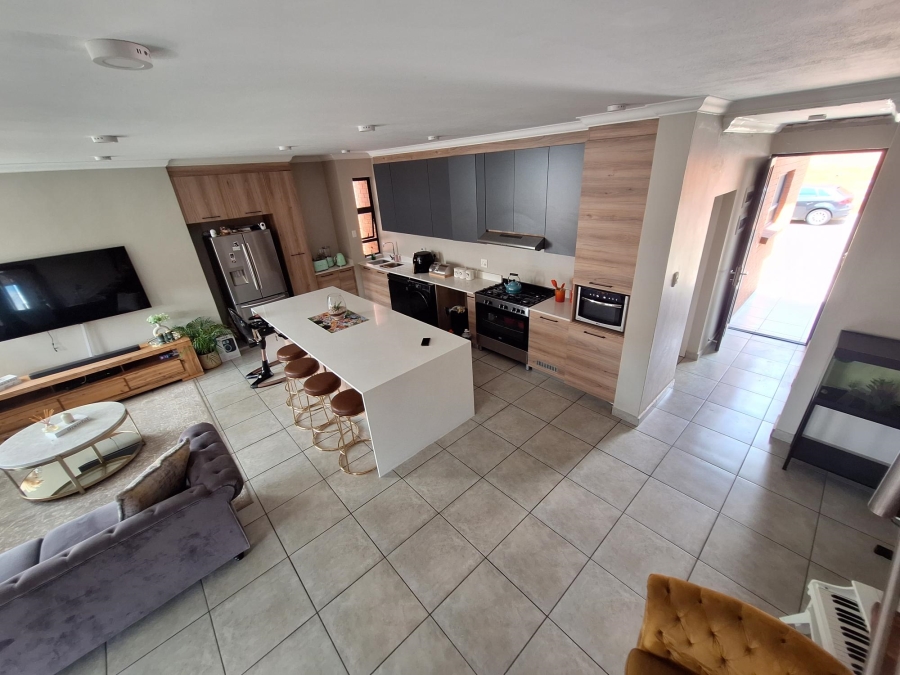 3 Bedroom Property for Sale in Six Fountains Residential Estate Gauteng