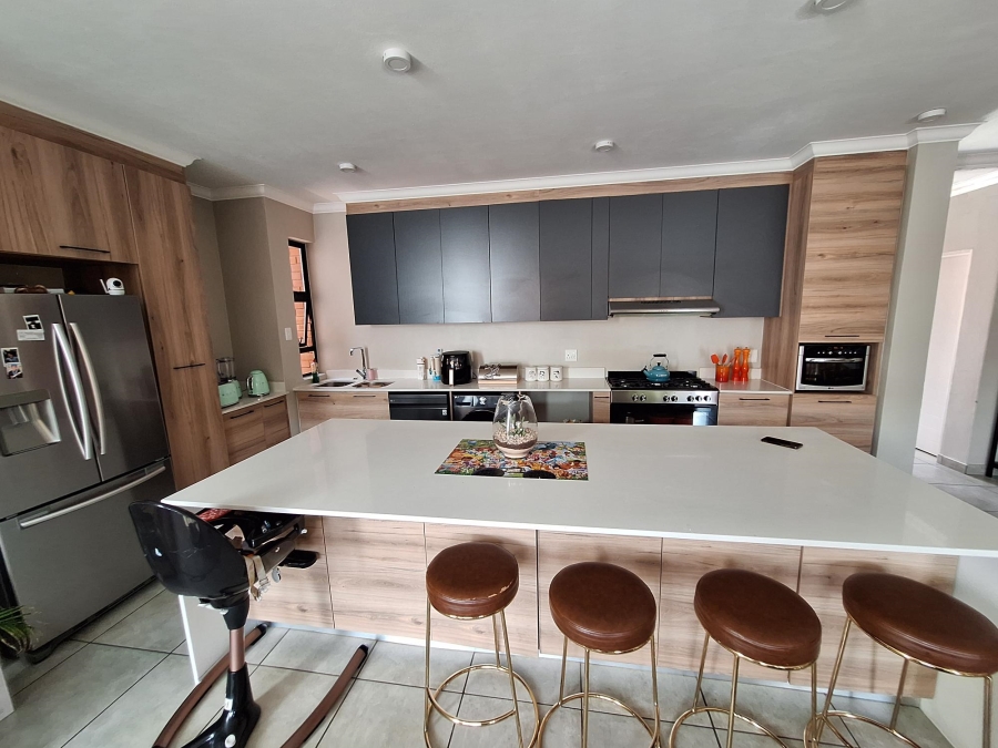 3 Bedroom Property for Sale in Six Fountains Residential Estate Gauteng