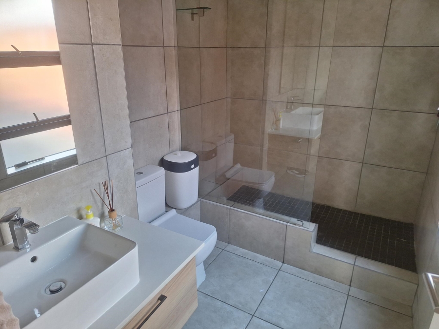 3 Bedroom Property for Sale in Six Fountains Residential Estate Gauteng