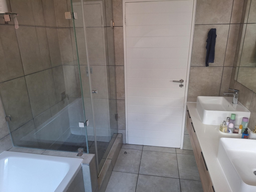 3 Bedroom Property for Sale in Six Fountains Residential Estate Gauteng