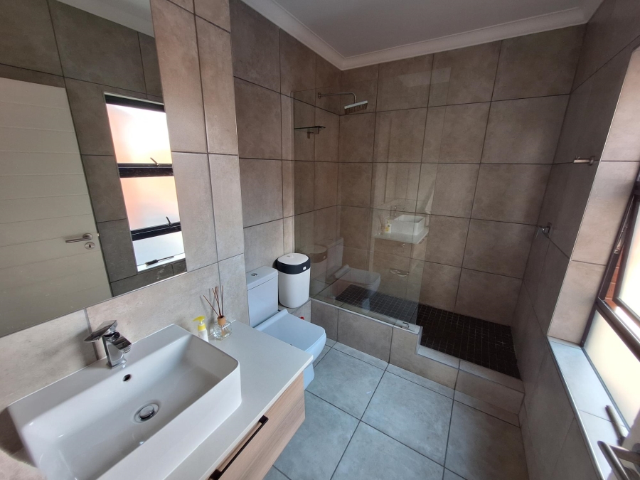 3 Bedroom Property for Sale in Six Fountains Residential Estate Gauteng