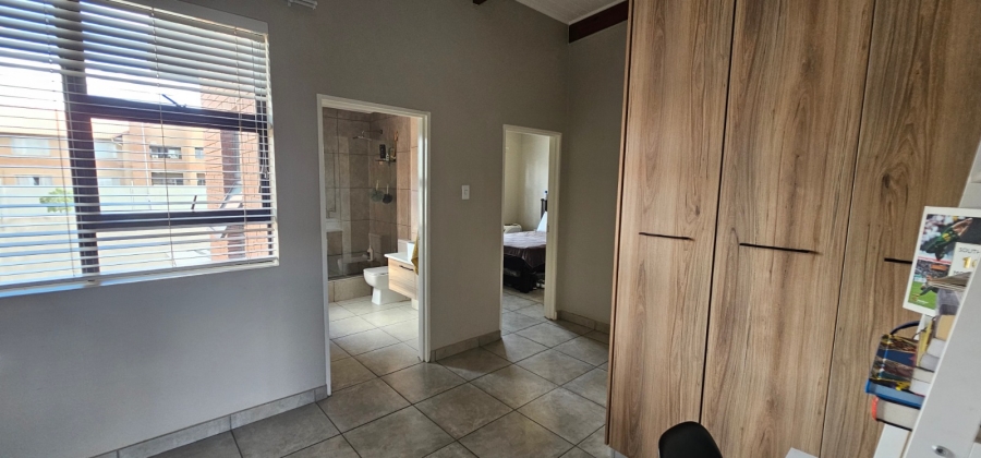 To Let 3 Bedroom Property for Rent in Six Fountains Residential Estate Gauteng