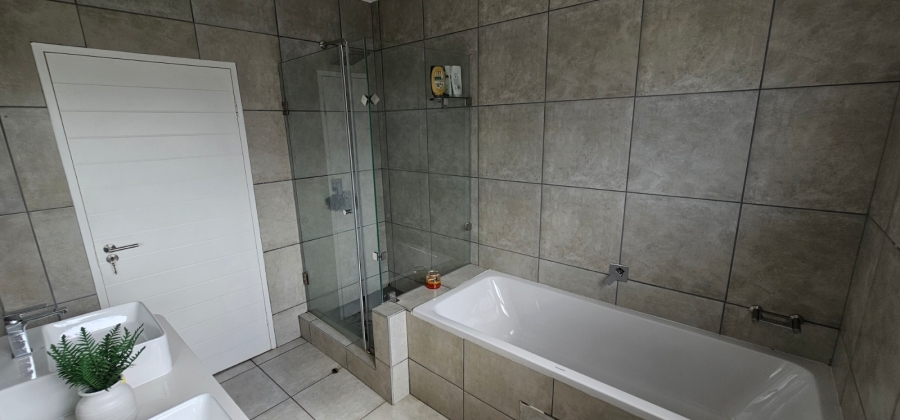 To Let 3 Bedroom Property for Rent in Six Fountains Residential Estate Gauteng