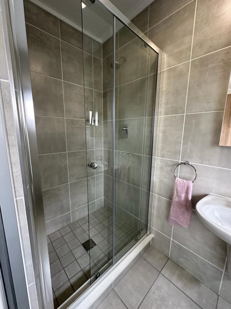 To Let 1 Bedroom Property for Rent in Linbro Park Gauteng