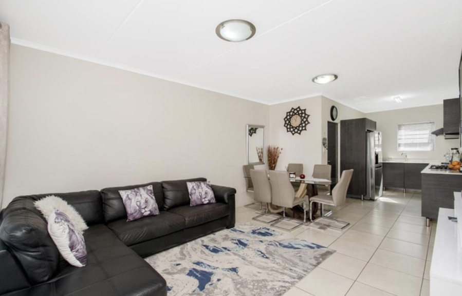 3 Bedroom Property for Sale in Oakdene Gauteng