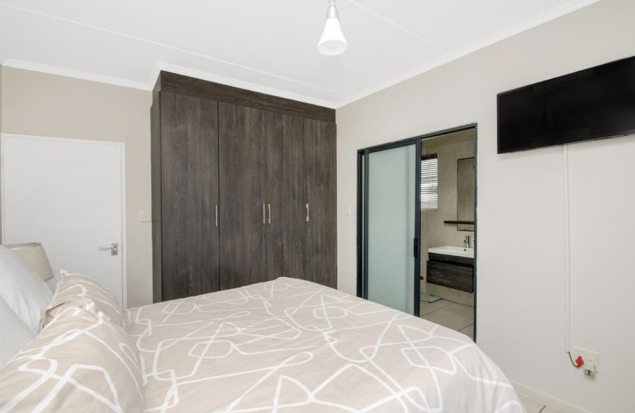 3 Bedroom Property for Sale in Oakdene Gauteng