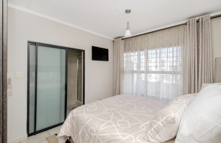 3 Bedroom Property for Sale in Oakdene Gauteng