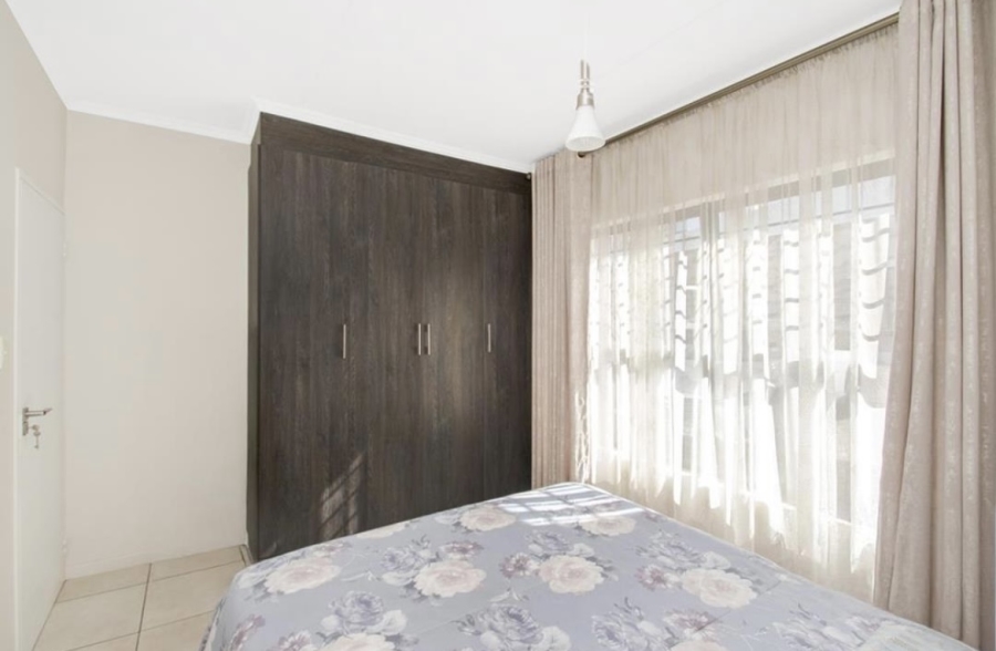 3 Bedroom Property for Sale in Oakdene Gauteng