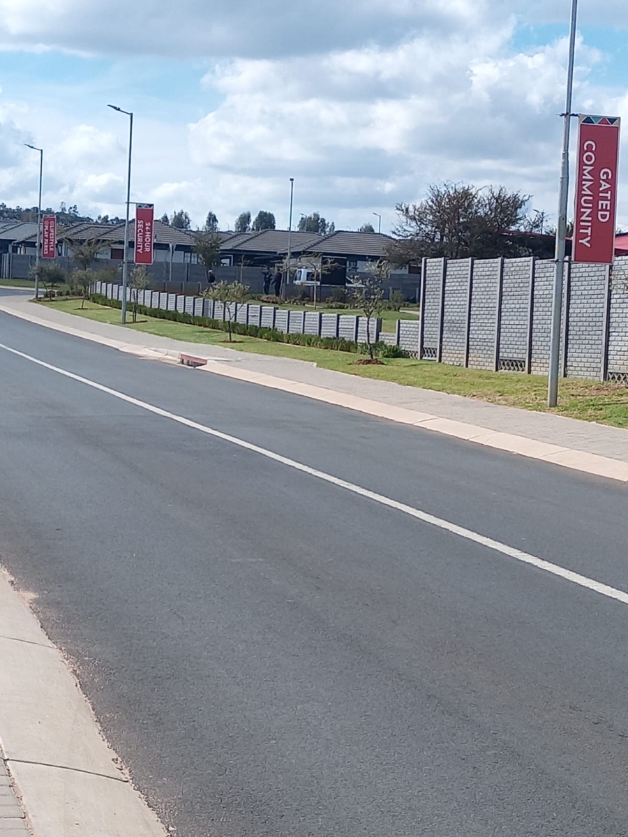To Let 1 Bedroom Property for Rent in Glenway Estate Gauteng