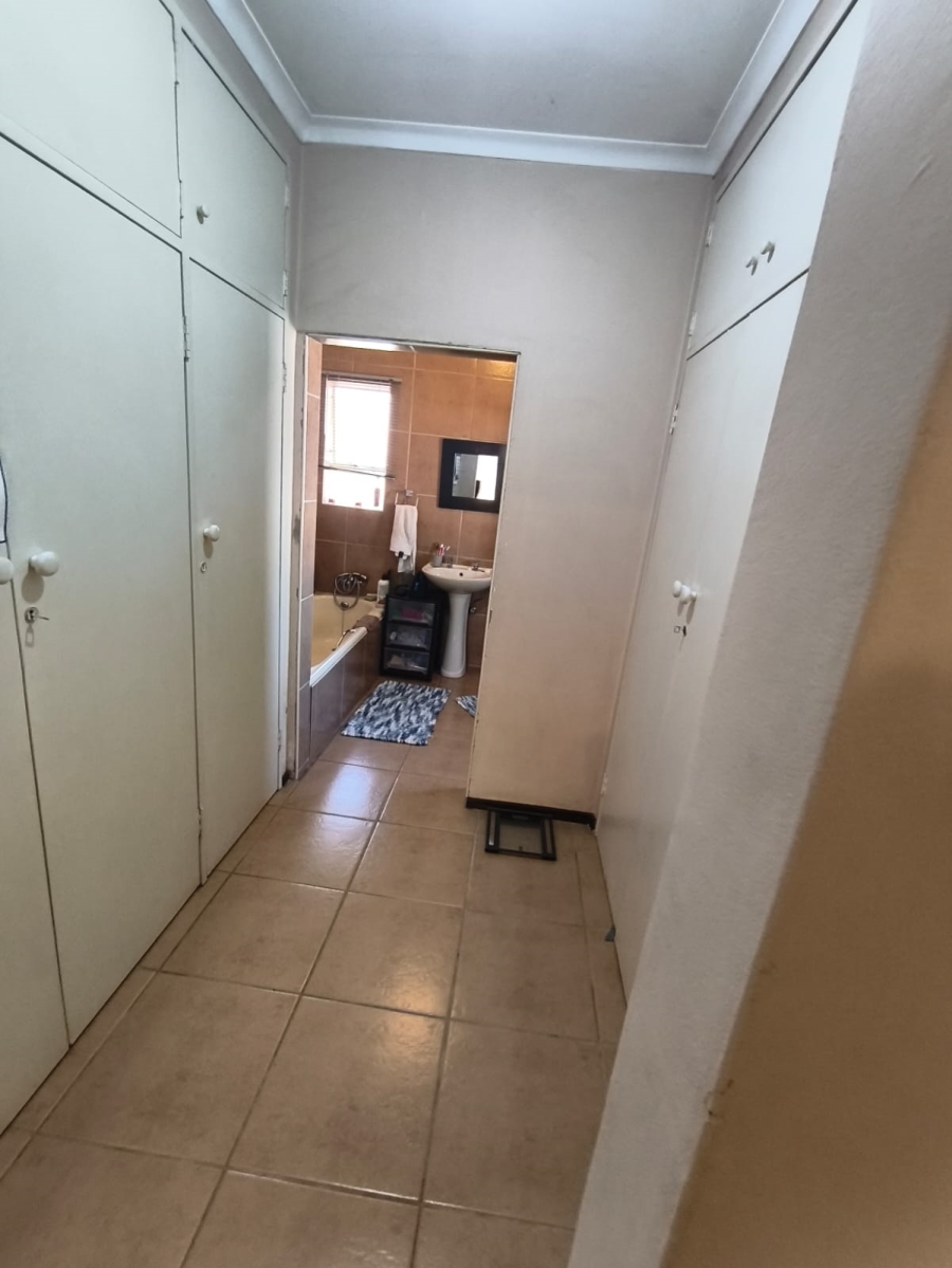 4 Bedroom Property for Sale in Randhart Gauteng