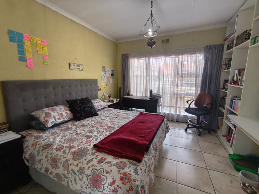 4 Bedroom Property for Sale in Randhart Gauteng