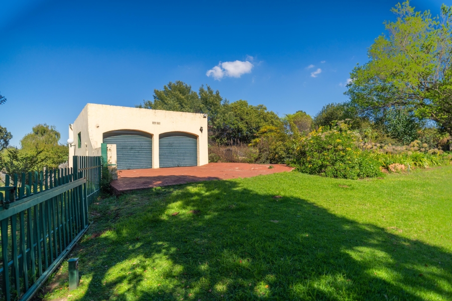 5 Bedroom Property for Sale in Golf View Gauteng