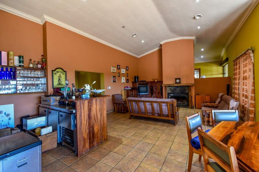 5 Bedroom Property for Sale in Cornwall Hill Gauteng