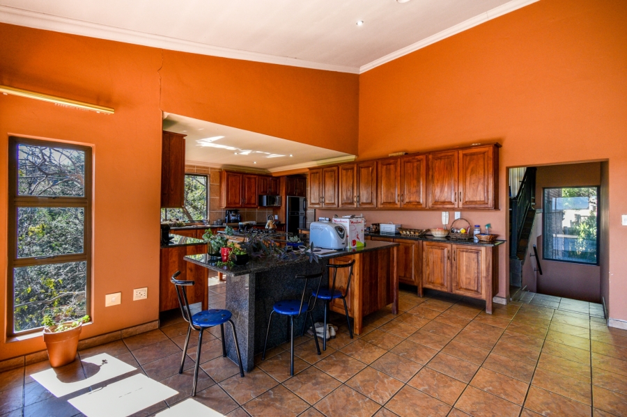 5 Bedroom Property for Sale in Cornwall Hill Gauteng