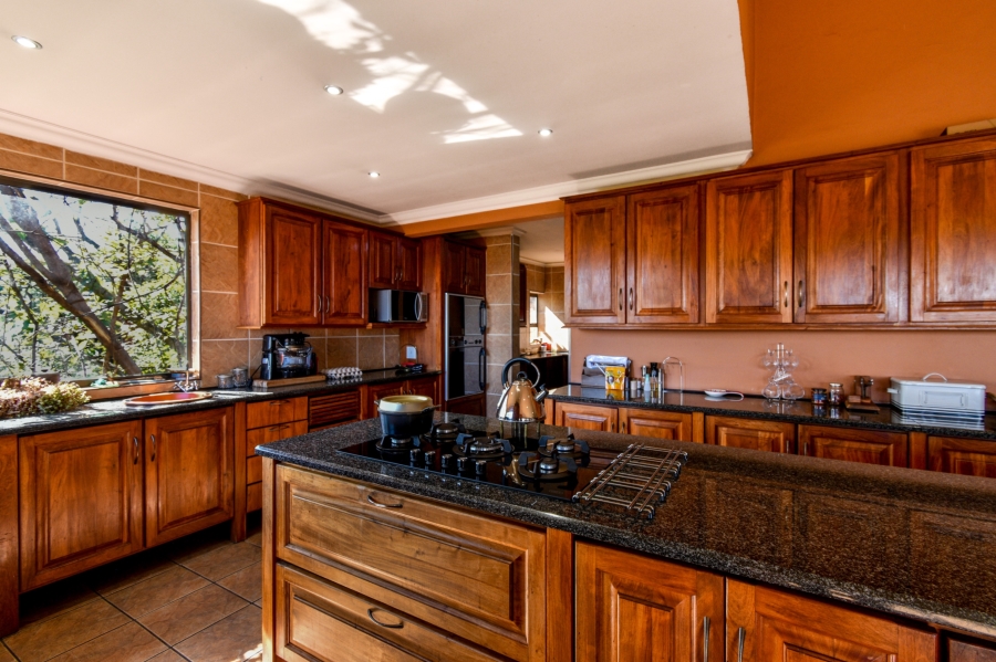 5 Bedroom Property for Sale in Cornwall Hill Gauteng