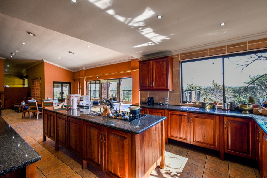 5 Bedroom Property for Sale in Cornwall Hill Gauteng