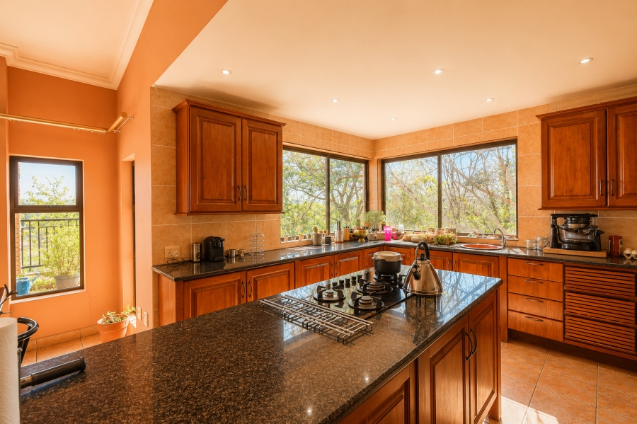 5 Bedroom Property for Sale in Cornwall Hill Gauteng