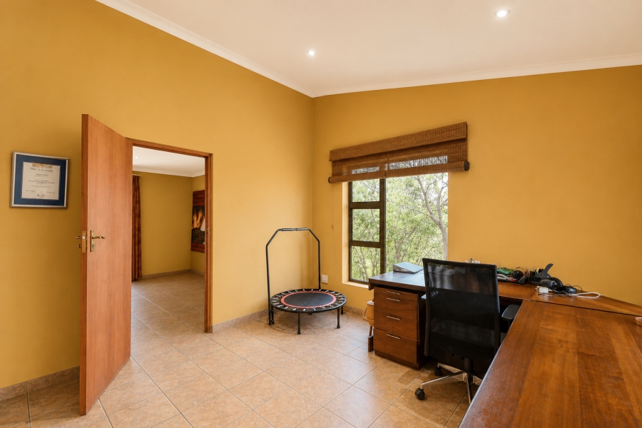 5 Bedroom Property for Sale in Cornwall Hill Gauteng