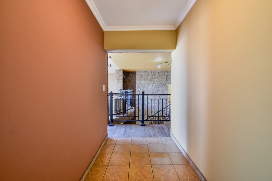 5 Bedroom Property for Sale in Cornwall Hill Gauteng