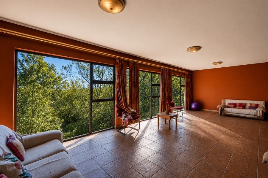 5 Bedroom Property for Sale in Cornwall Hill Gauteng