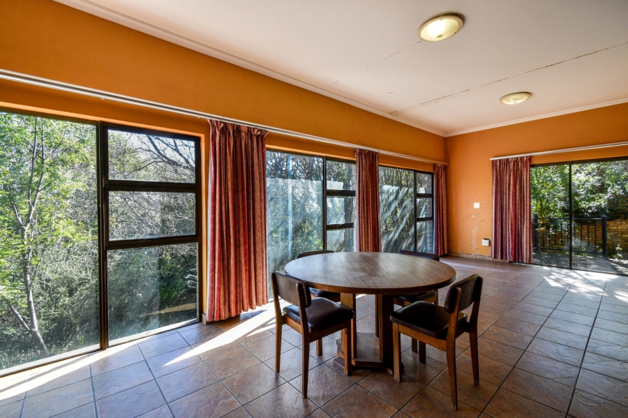 5 Bedroom Property for Sale in Cornwall Hill Gauteng