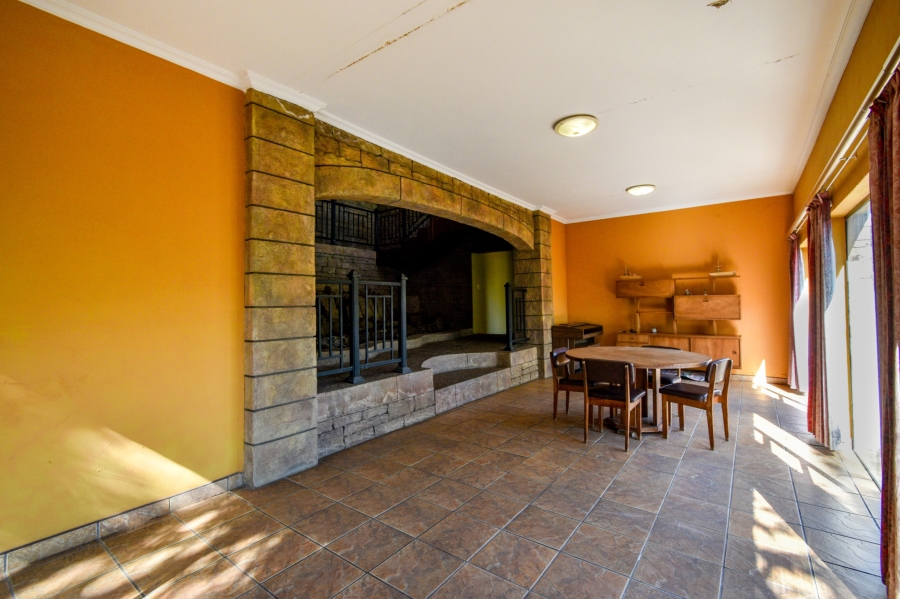 5 Bedroom Property for Sale in Cornwall Hill Gauteng