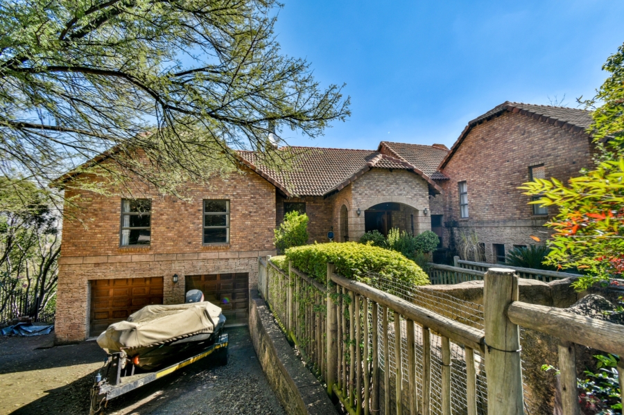 5 Bedroom Property for Sale in Cornwall Hill Gauteng