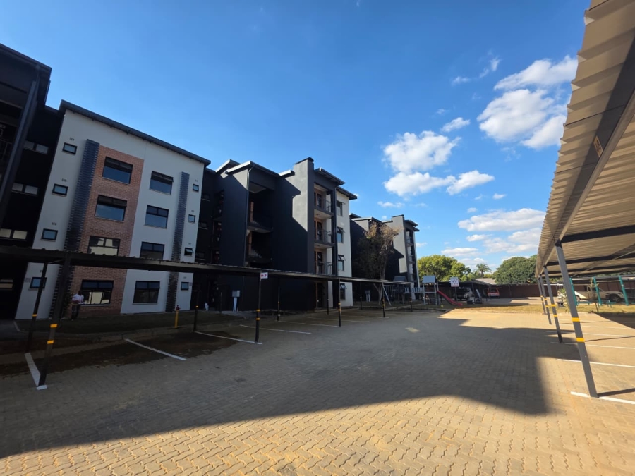 To Let 2 Bedroom Property for Rent in Moregloed Gauteng