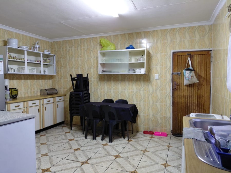 5 Bedroom Property for Sale in Actonville Gauteng
