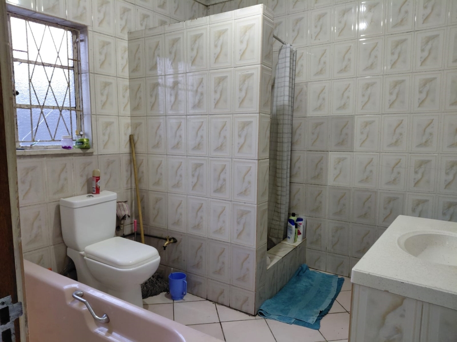 5 Bedroom Property for Sale in Actonville Gauteng